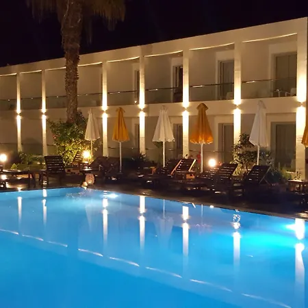 Nasos & 3* Moraḯtika