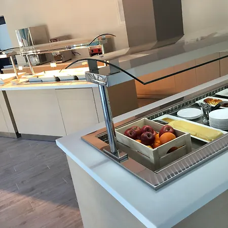 Nasos & Otel 3*