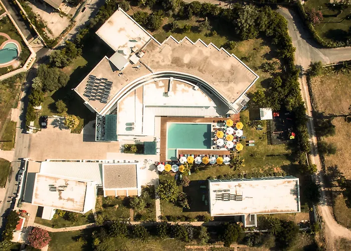 Nasos & Hotel 3*