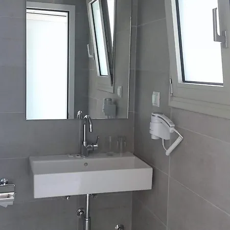 Nasos & Отель 3*